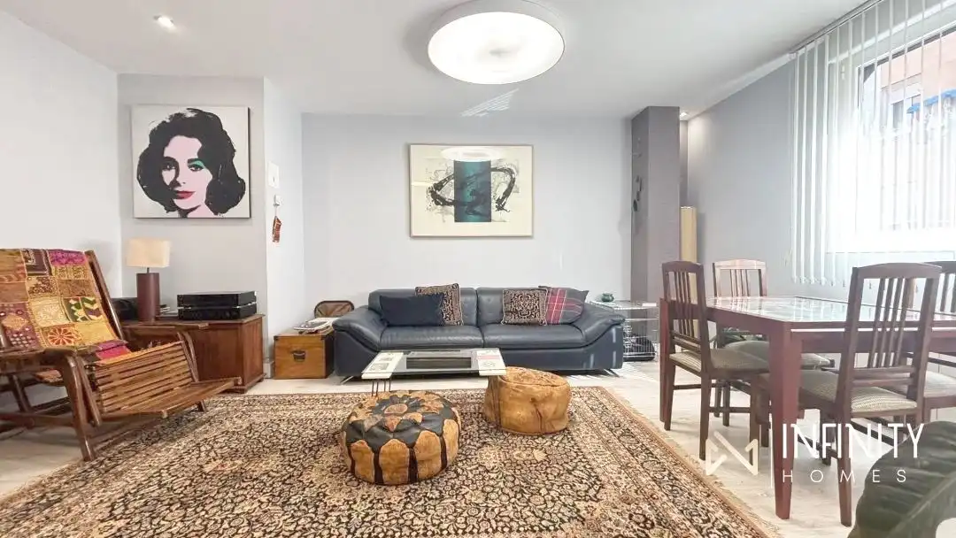 Sala d'estar de Pis de lloguer en Bilbao  amb Calefacció