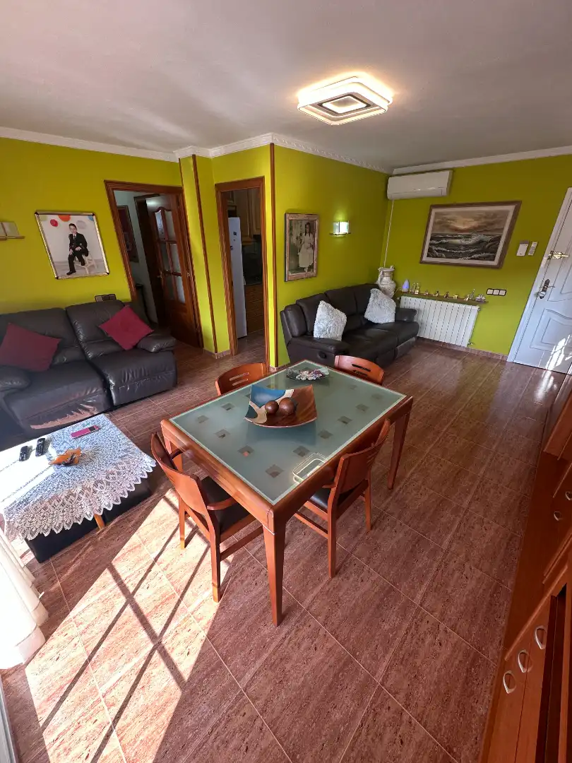 Sala de estar de Casa o chalet en venta en Castellet i la Gornal con Aire acondicionado, Calefacción y Jardín privado