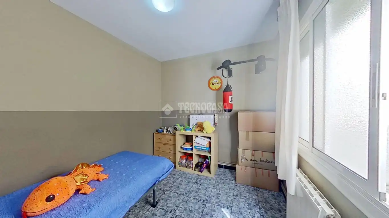 Habitación de Piso en venta en Barberà del Vallès con Calefacción y Balcón