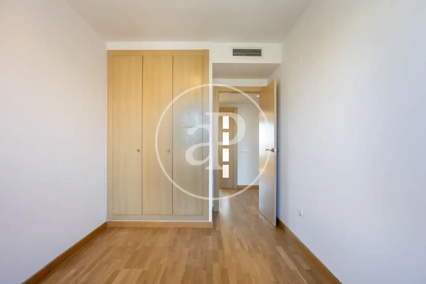 Piso en venta en Valencia con Aire acondicionado, Calefacción y Jardín privado