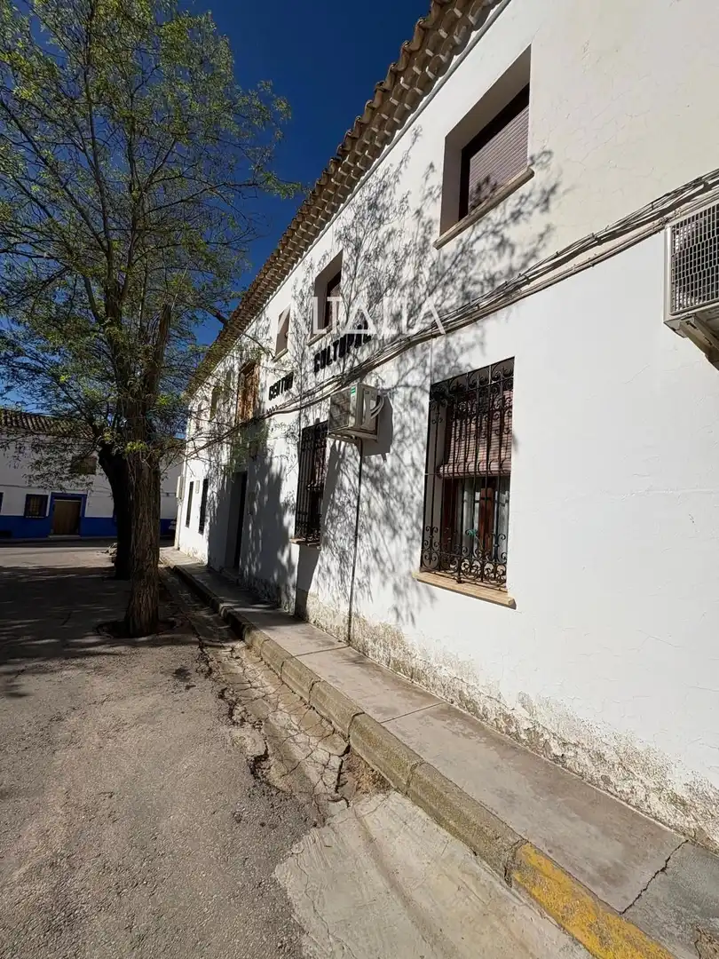 Exterior view of Industrial buildings for sale in Los Hinojosos  