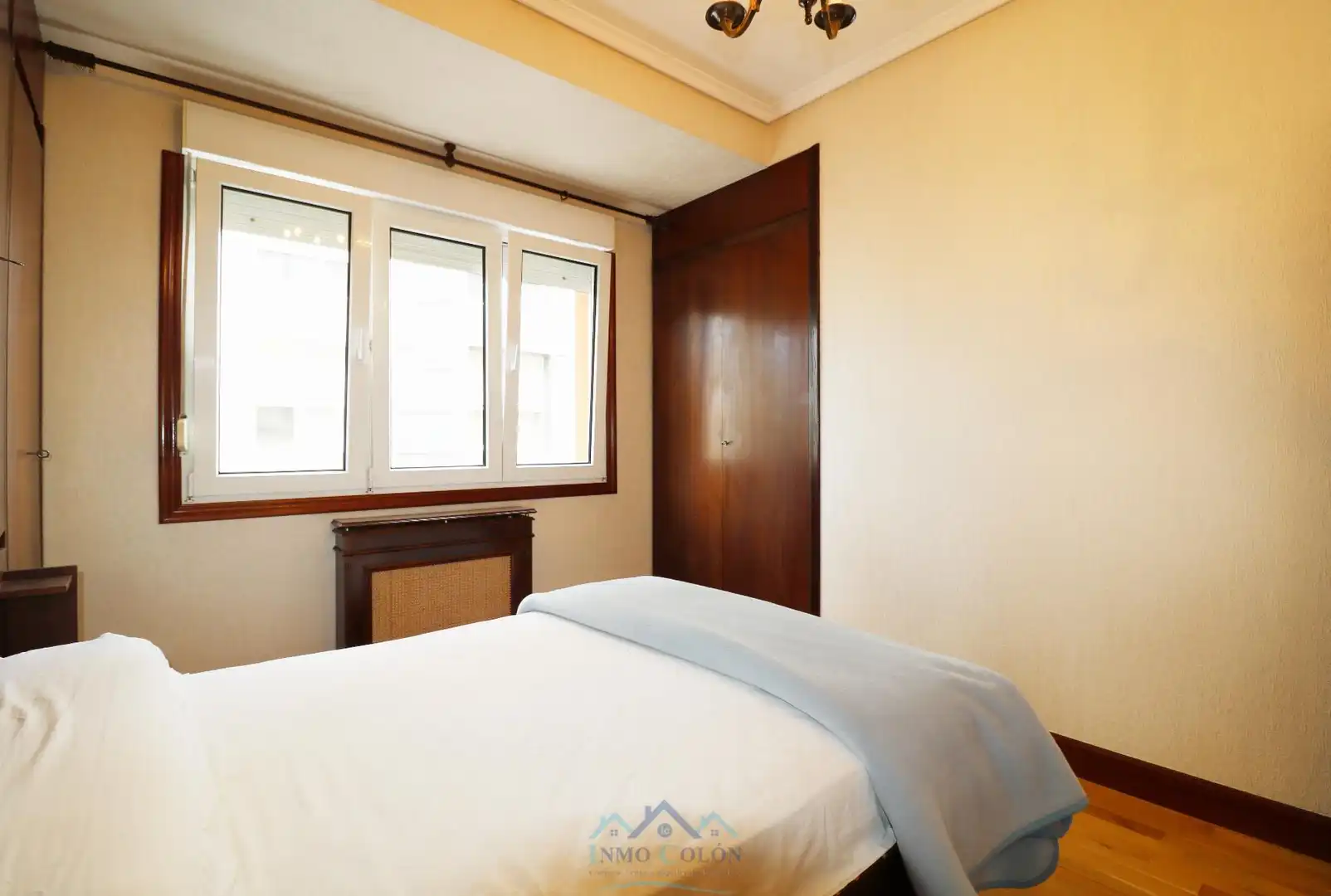 Habitación de Piso en venta en Irun  con Calefacción y Amueblado