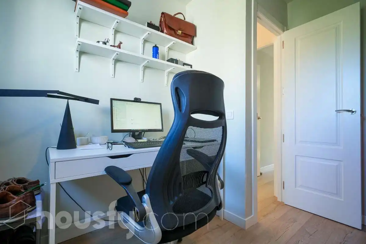 Piso en venta en Madrid con Calefacción, Terraza y Trastero