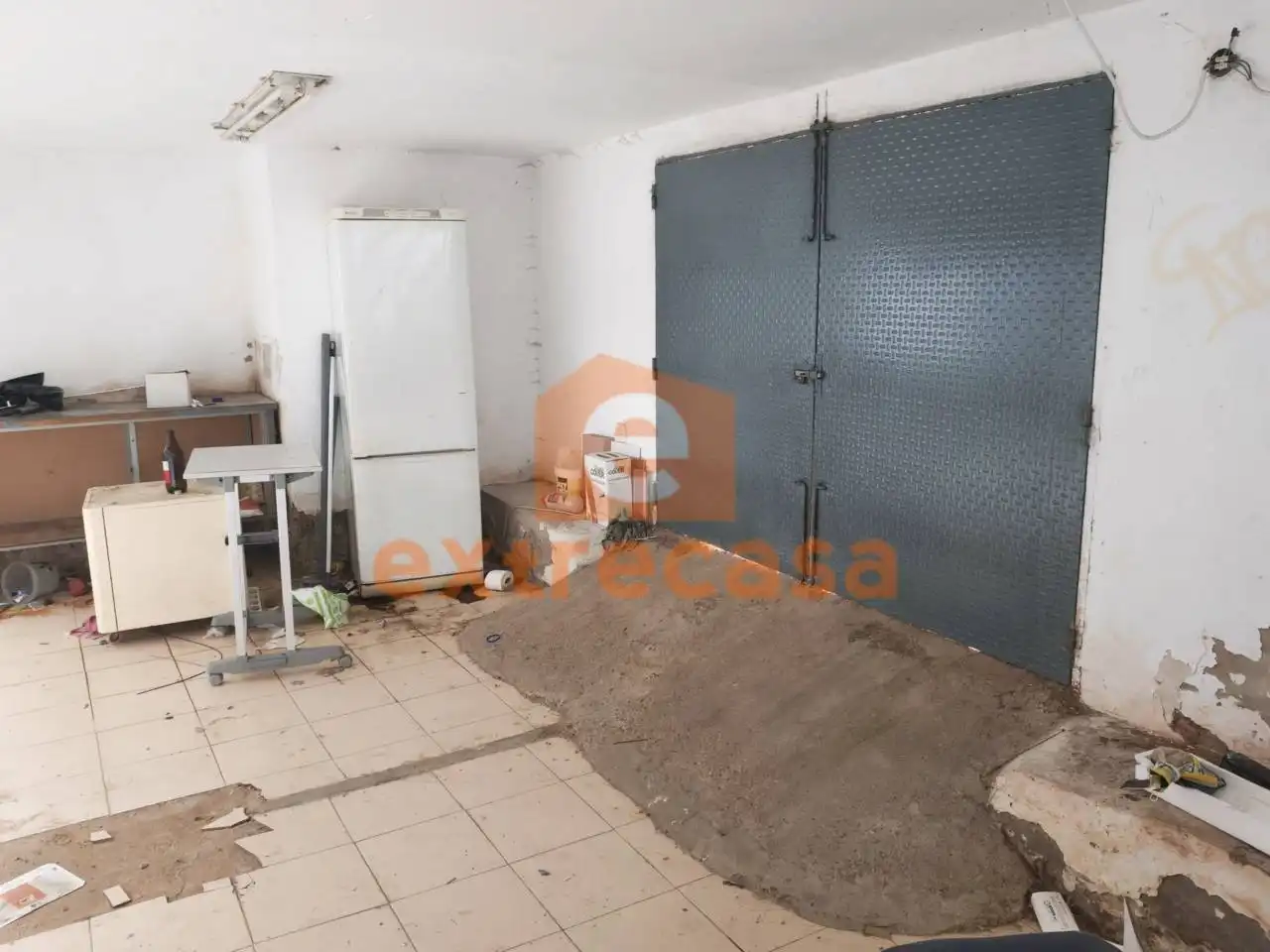 Local de lloguer en Badajoz amb Aire condicionat i Alarma