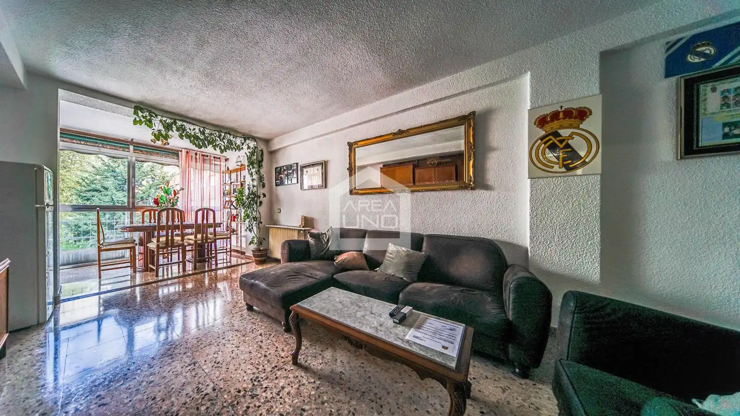 Sala d'estar de Pis en venda en Alcorcón amb Calefacció i Terrassa