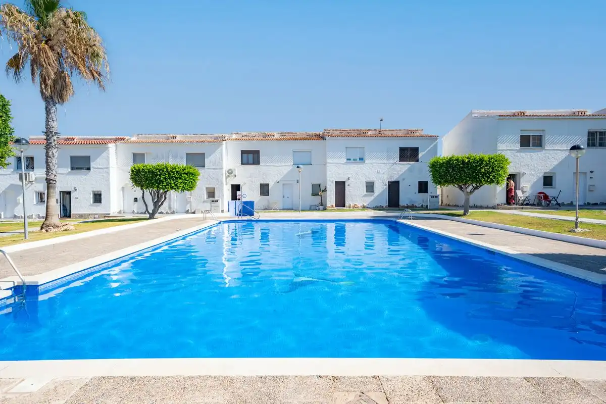 Piscina de Casa adosada en venda en Orihuela amb Calefacció, Jardí privat i Piscina
