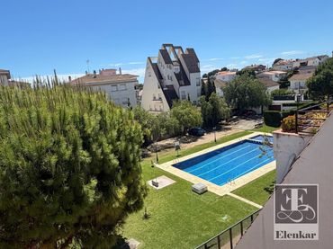Duplex con piscina in vendita a Garrotxa
