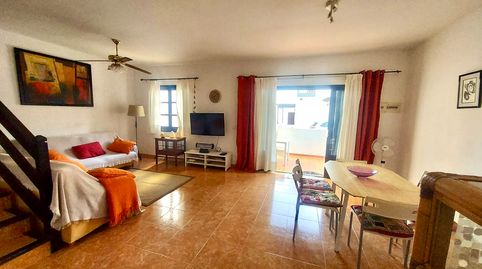 Foto 3 de Casa adosada en venta en Calle Panamá, 9, Costa Teguise, Teguise