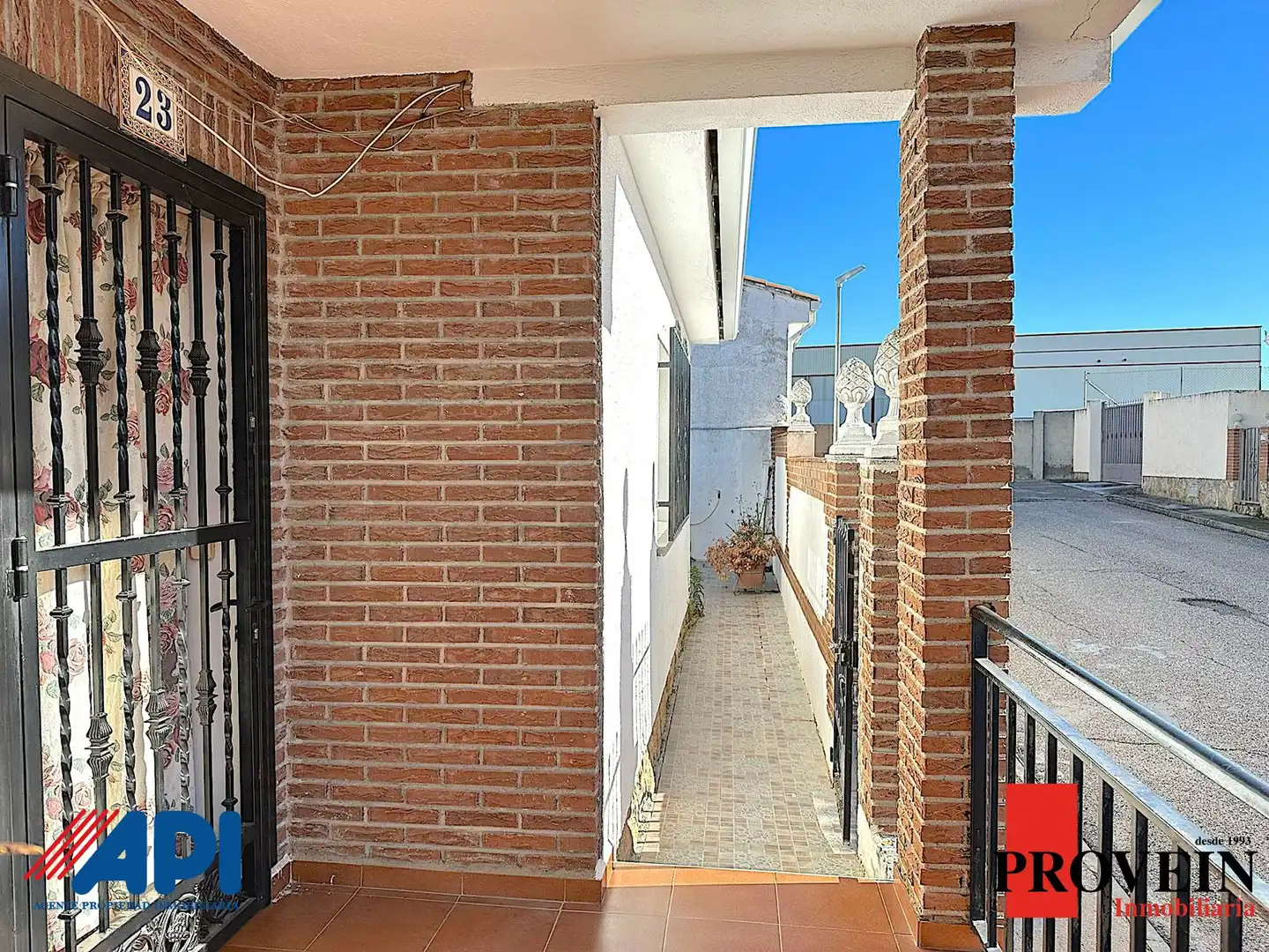 Casa adosada en venta en Calle Cristo del Amparo, Santa Cruz del Retamar pueblo
