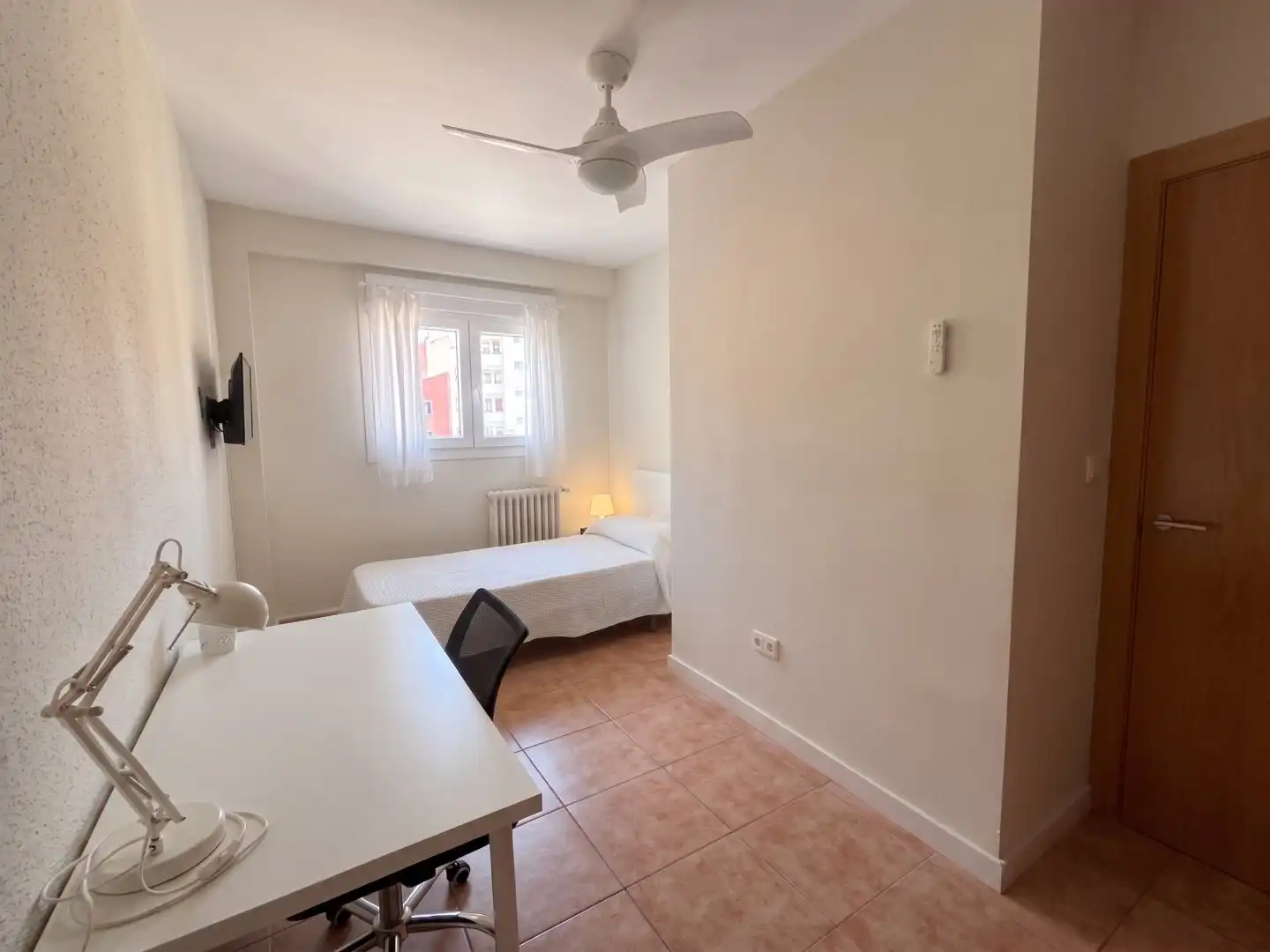 Schlafzimmer von Wohnung zur Miete in Valladolid mit Heizung, Terrasse und Möbliert