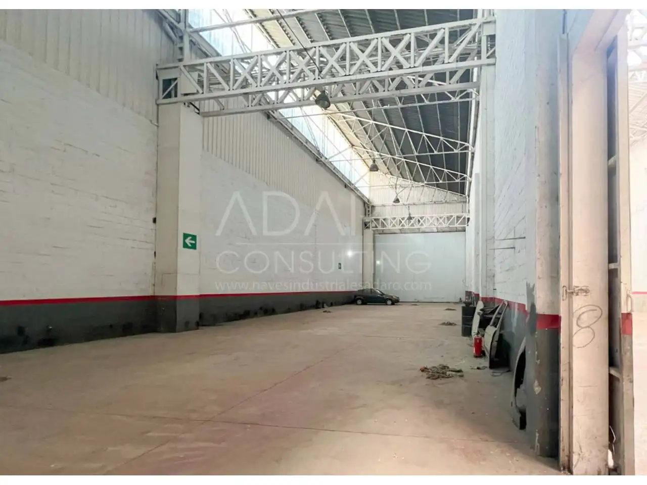 Vista exterior de Nau industrial en venda en Guadalajara