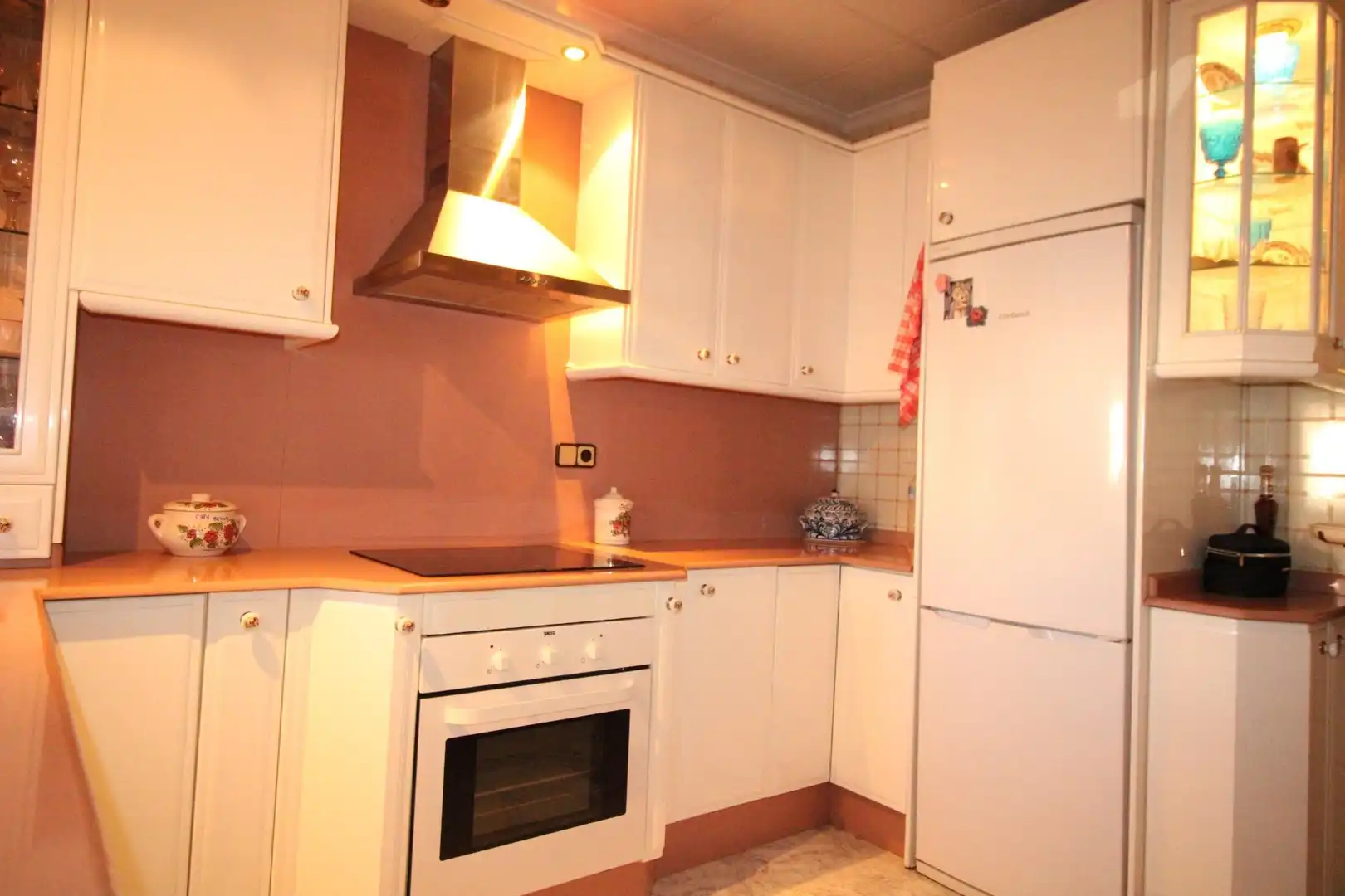 Küche von Wohnung zum Verkauf in Cartagena mit Privatgarten und Terrasse