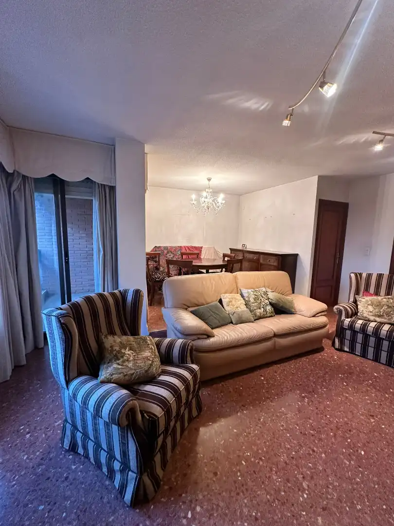 Sala de estar de Piso en venta en Valencia con Aire acondicionado, Trastero y Amueblado