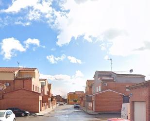 Vista exterior de Casa o xalet en venda en Magán amb Aire condicionat, Calefacció i Jardí privat