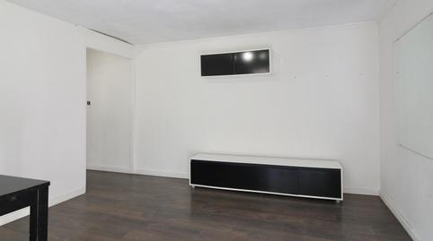 Foto 4 de Pis en venda a Carrer Josep Estalella, La Verneda i la Pau,  Barcelona Capital