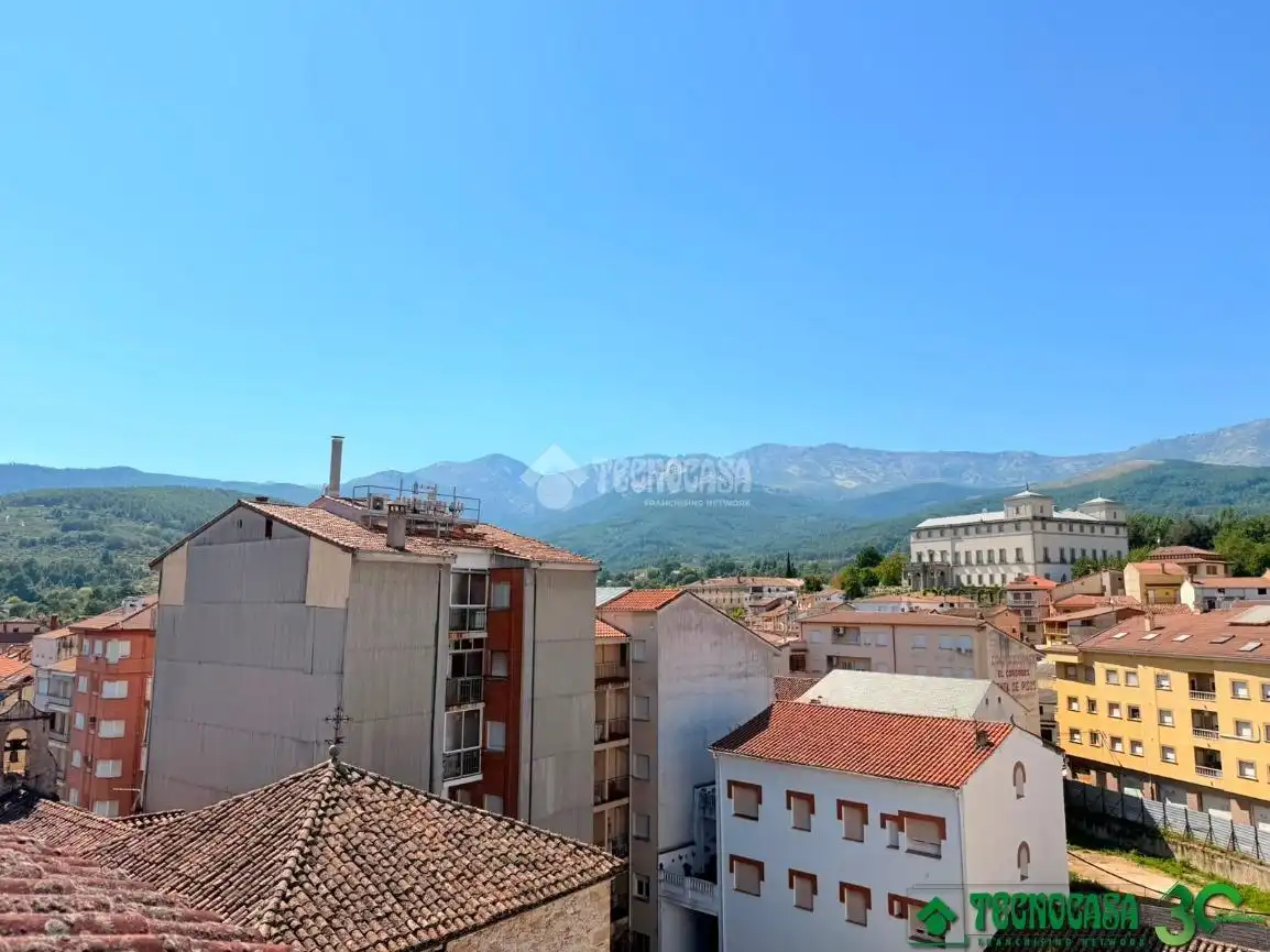 Vista exterior de Piso en venta en Arenas de San Pedro