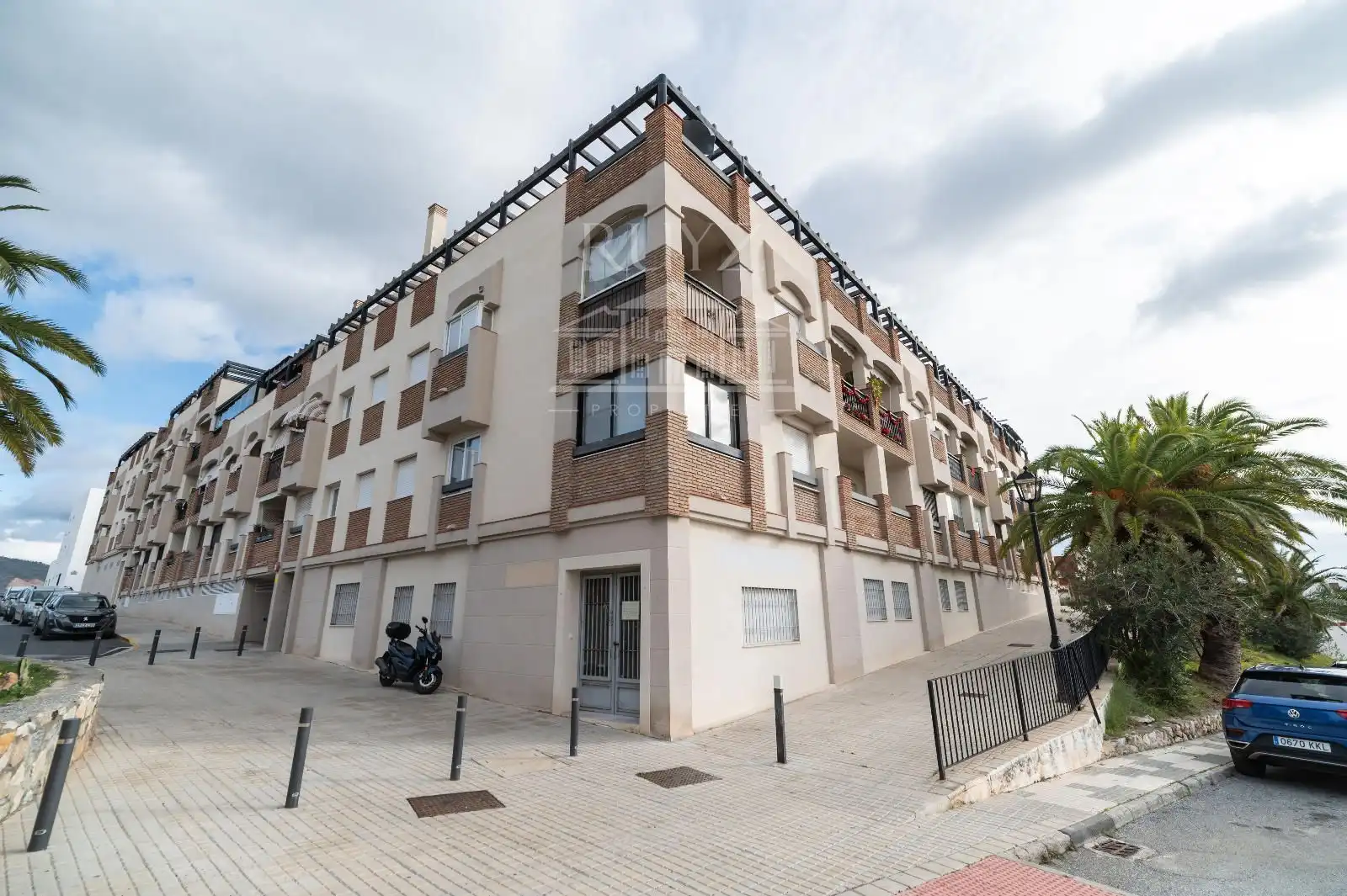 Vista exterior de Ático en venta en Salobreña con Aire acondicionado, Calefacción y Terraza