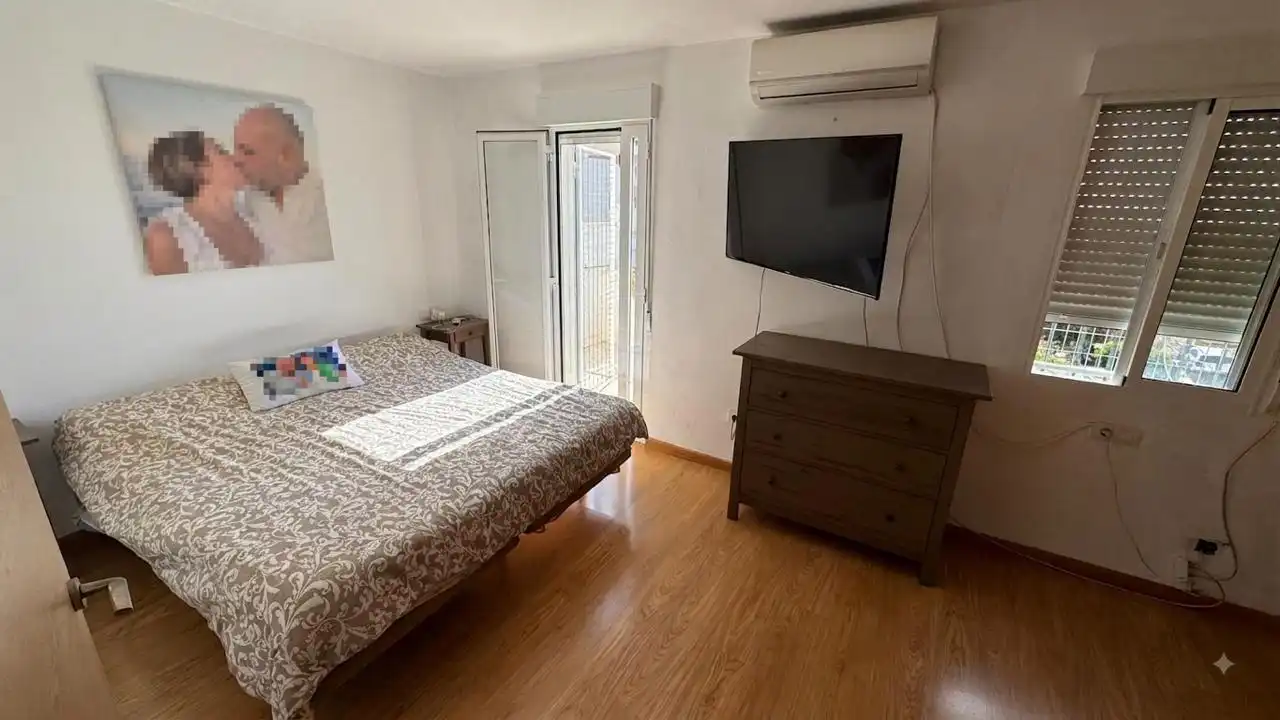 Dormitori de Casa o xalet en venda en Rincón de la Victoria amb Aire condicionat, Terrassa i Traster
