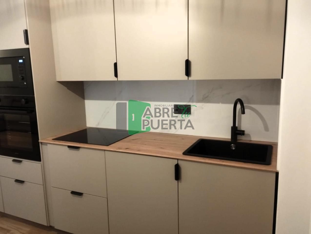 Kitchen of Flat to rent in Ourense Capital   with Heating, Parquet flooring and Storage room