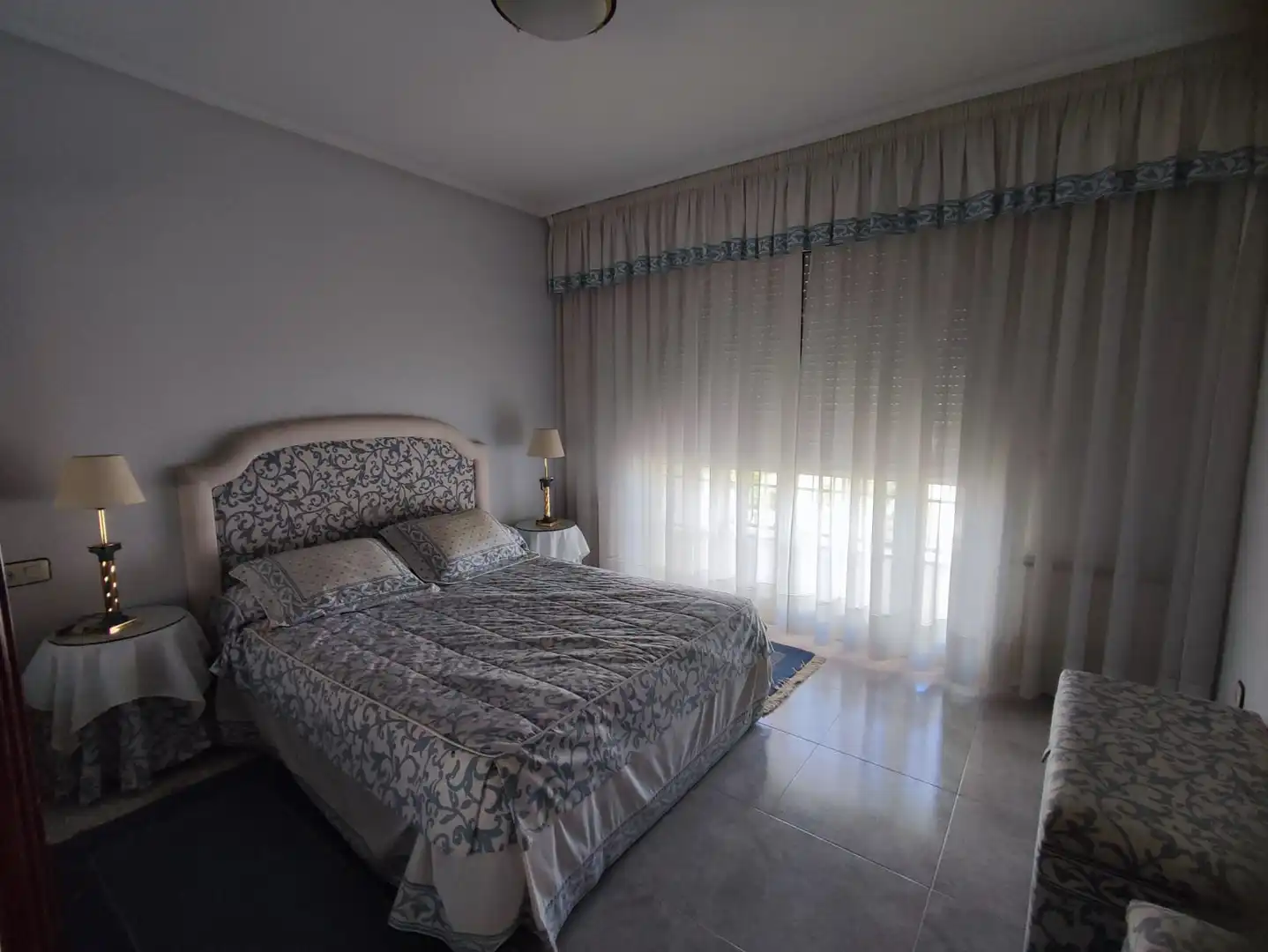 Schlafzimmer von Haus oder Chalet zum Verkauf in Plasencia mit Heizung, Privatgarten und Terrasse