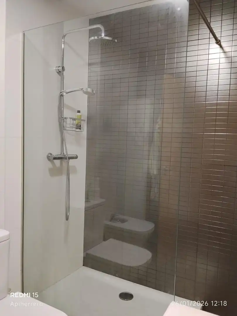 Baño de Piso en venta en Alicante / Alacant con Aire acondicionado