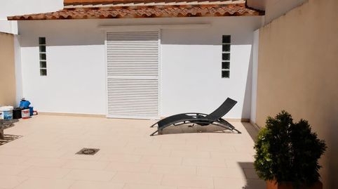 Foto 2 de Casa adosada en venta en Umbrete, Sevilla