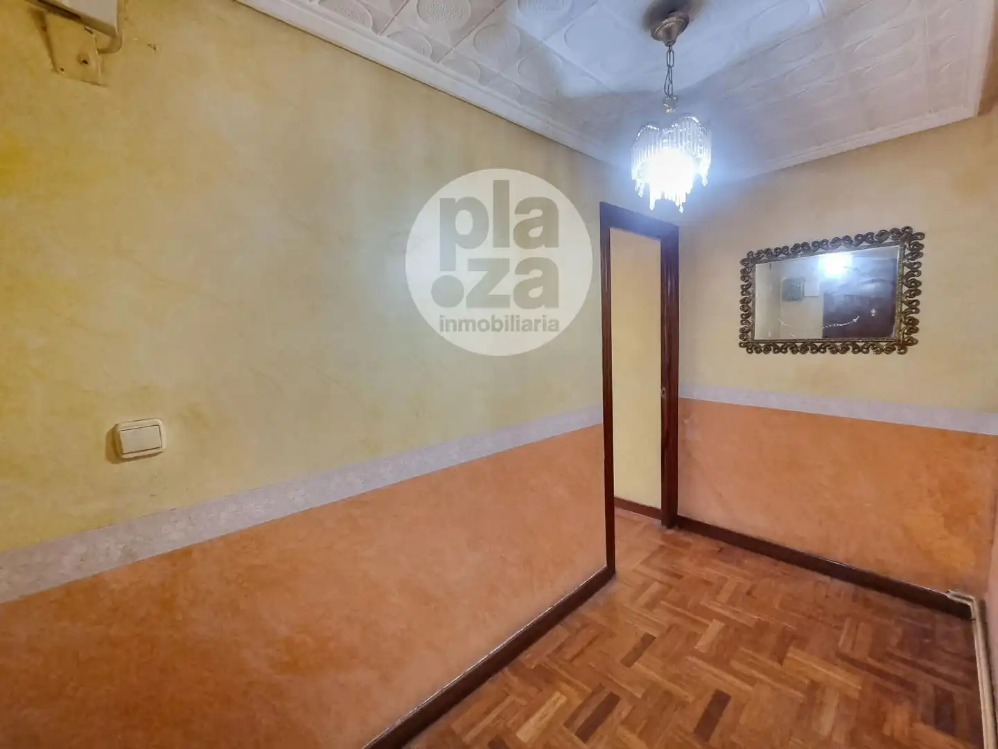 Piso en venta en Burgos con Calefacción y Terraza