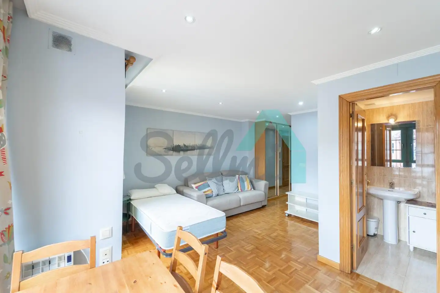 Study for rent in Azcárraga, El Postigo