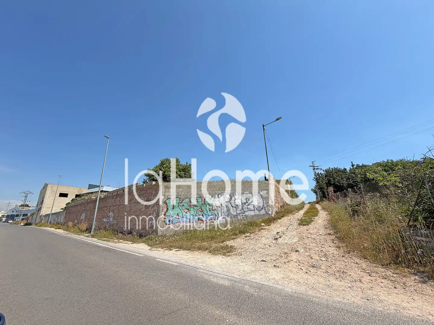 Nau industrial en venda a Moncada