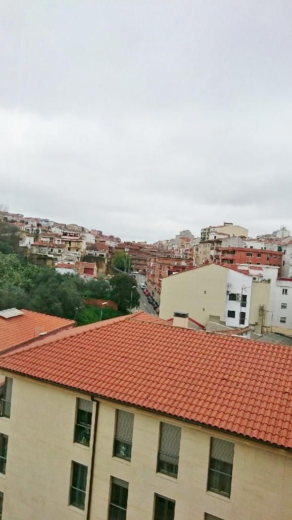 Vista exterior de Pis de lloguer en Plasencia amb Aire condicionat, Calefacció i Jardí privat