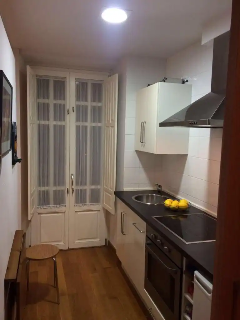 Cocina de Piso de alquiler en Ferrol con Calefacción, Amueblado y Horno