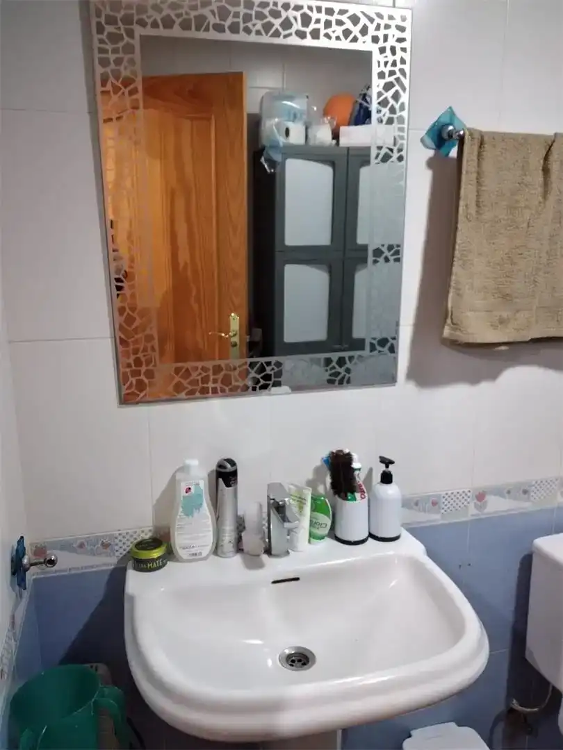 Baño de Piso en venta en Melilla con Aire acondicionado, Microondas y Balcón