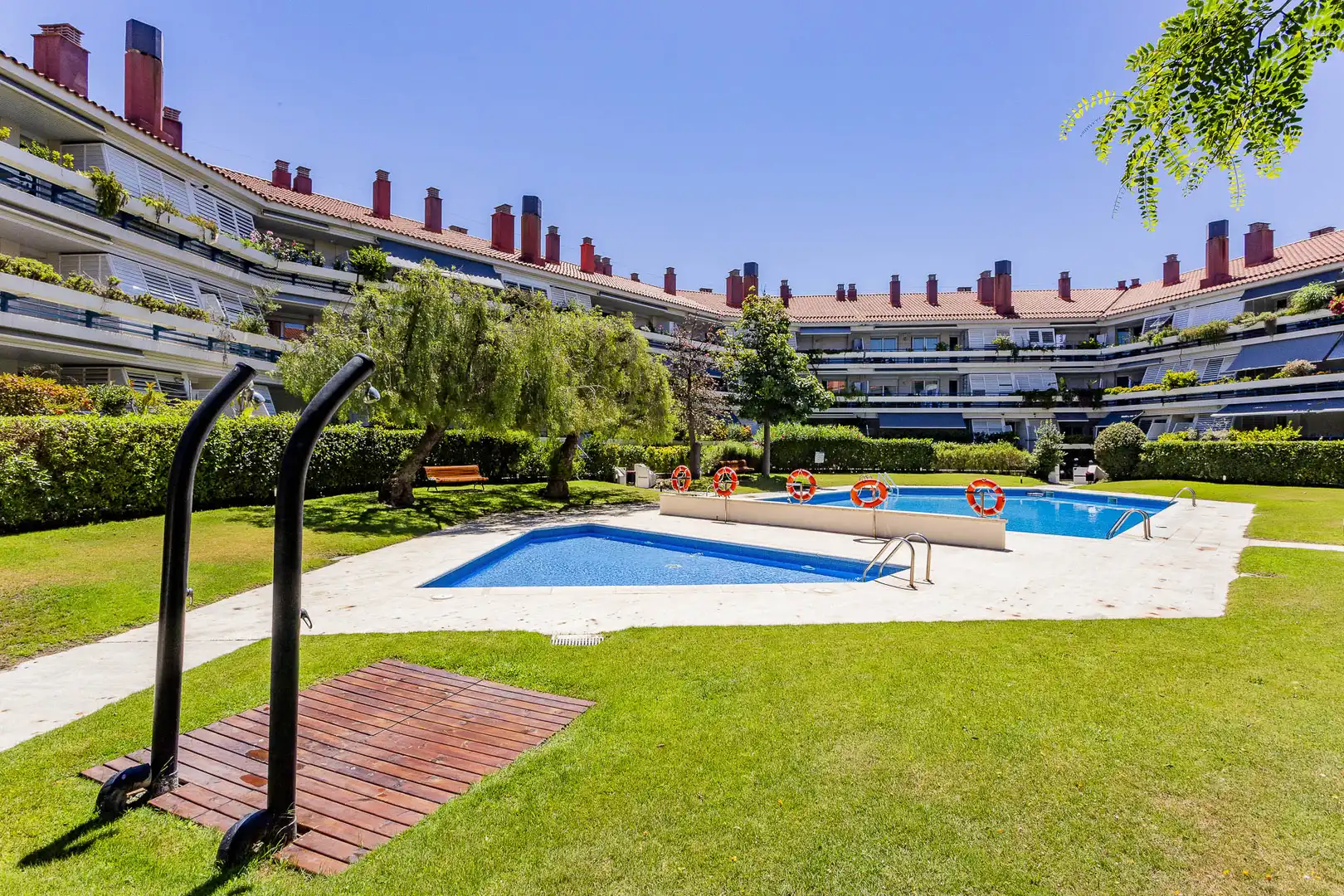 Piscina de Ático en venta en Sitges con Aire acondicionado, Calefacción y Jardín privado