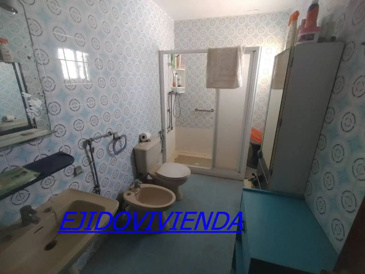 Baño de Piso en venta en Balanegra con Terraza