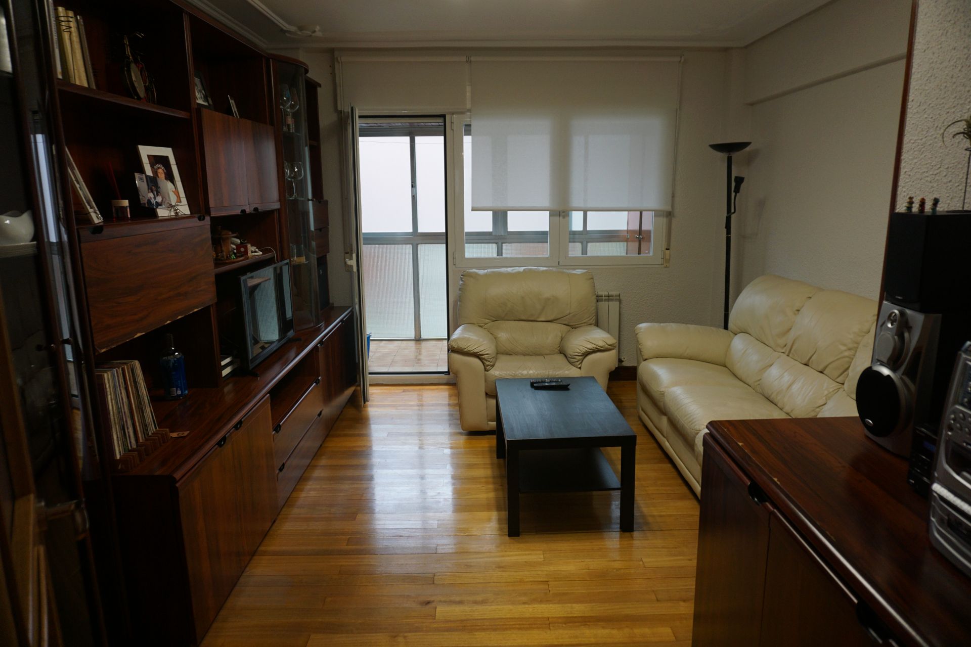 Living room of Flat for sale in Basauri   with Heating, Furnished and Balcony