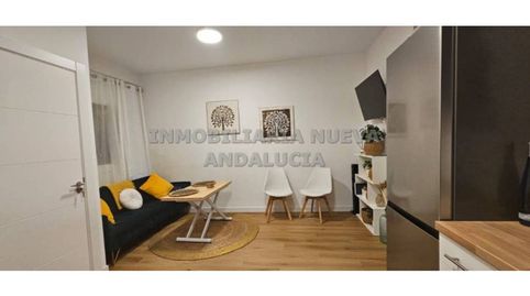 Foto 4 de Piso de alquiler en Ciudad Jardín - Tagarete - El Zapillo, Almería Capital