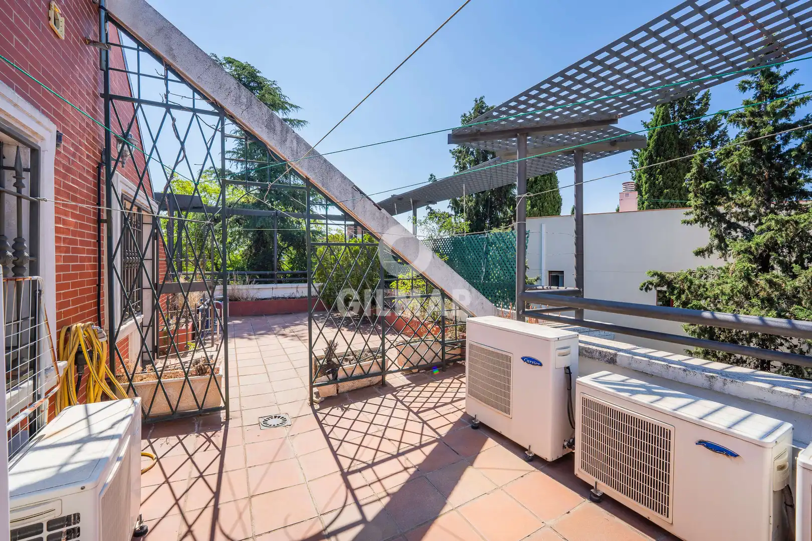 Jardín de Casa o chalet en venta en Madrid con Calefacción, Jardín privado y Piscina