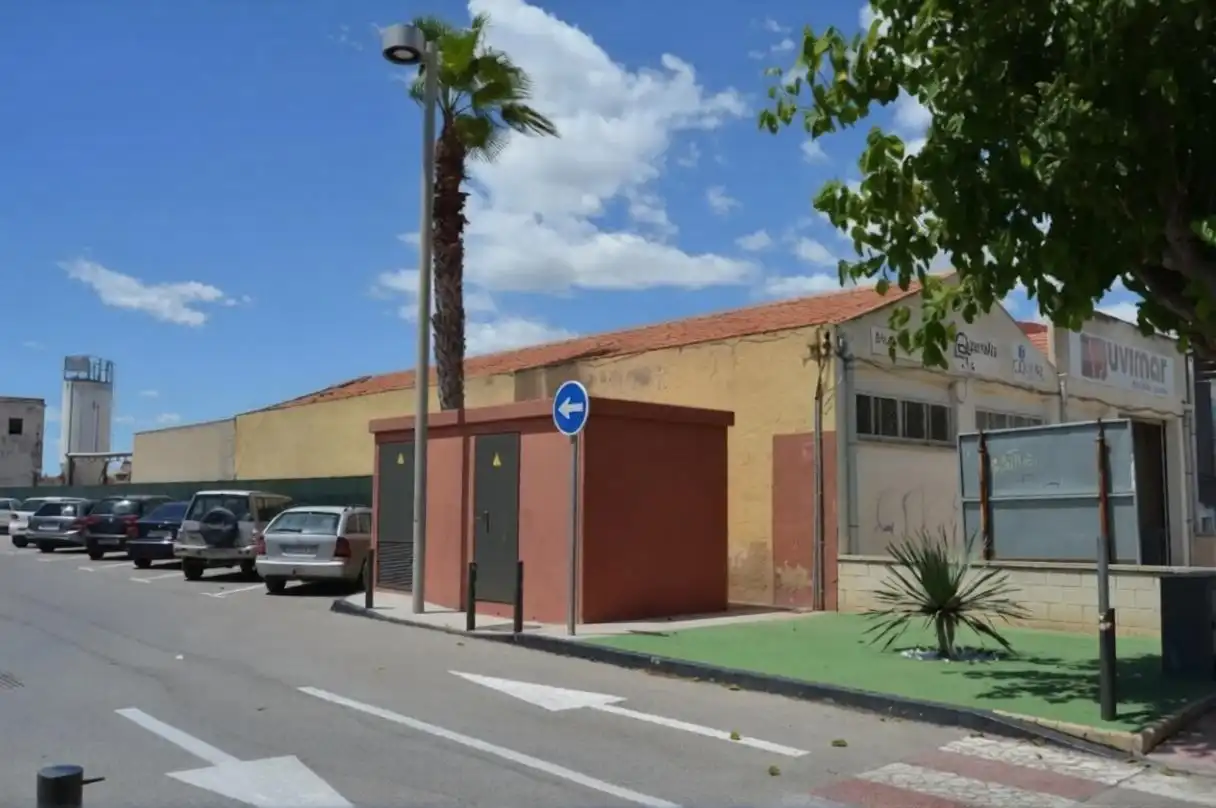 Vista exterior de Nau industrial en venda en Santa Pola
