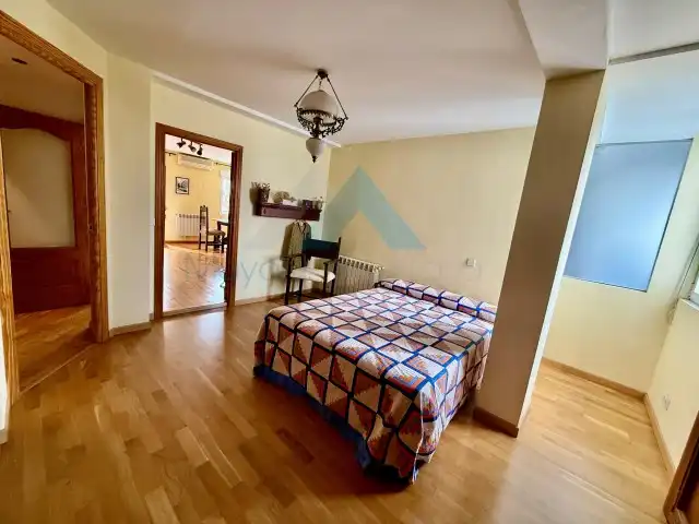 Habitación de Piso en venta en Alcalá de Henares con Aire acondicionado, Calefacción y Parquet