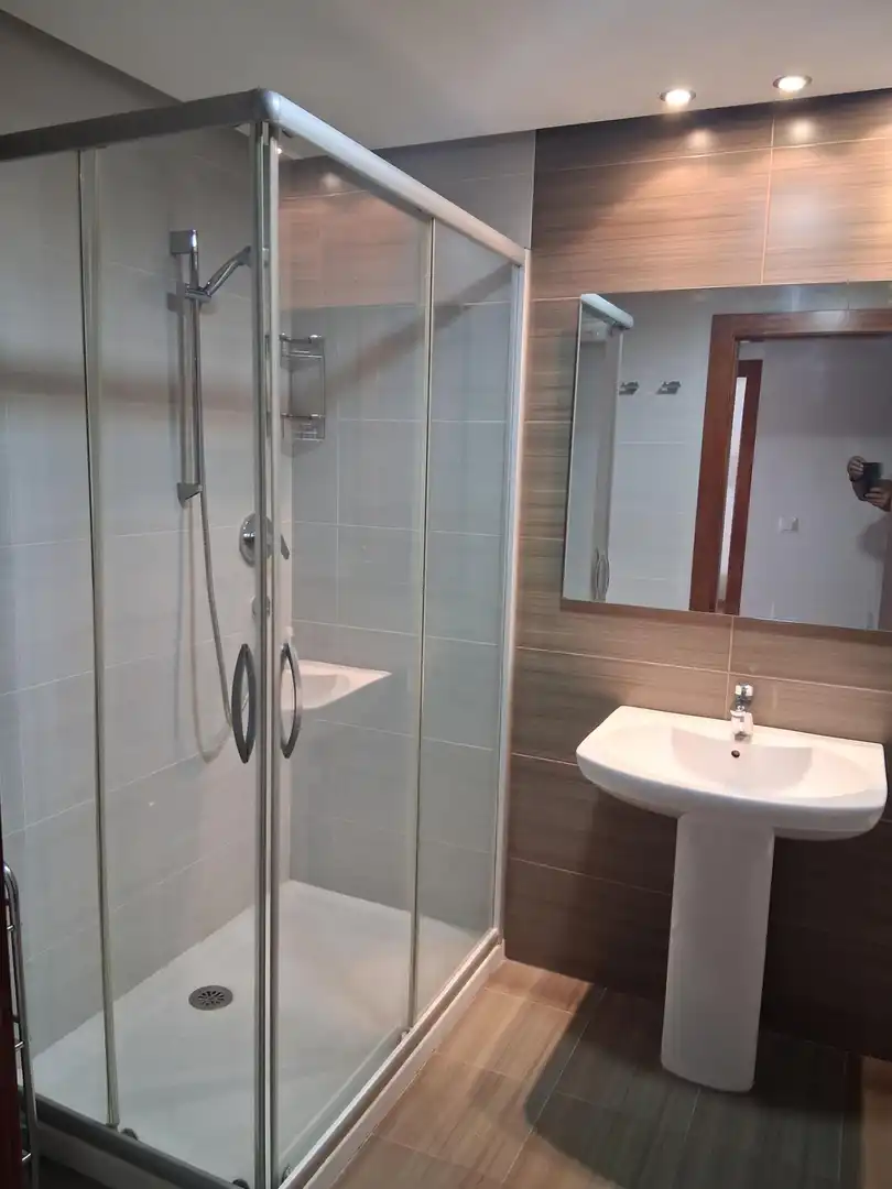 Baño de Apartamento en venta en Albacete con Calefacción, Trastero y Balcón