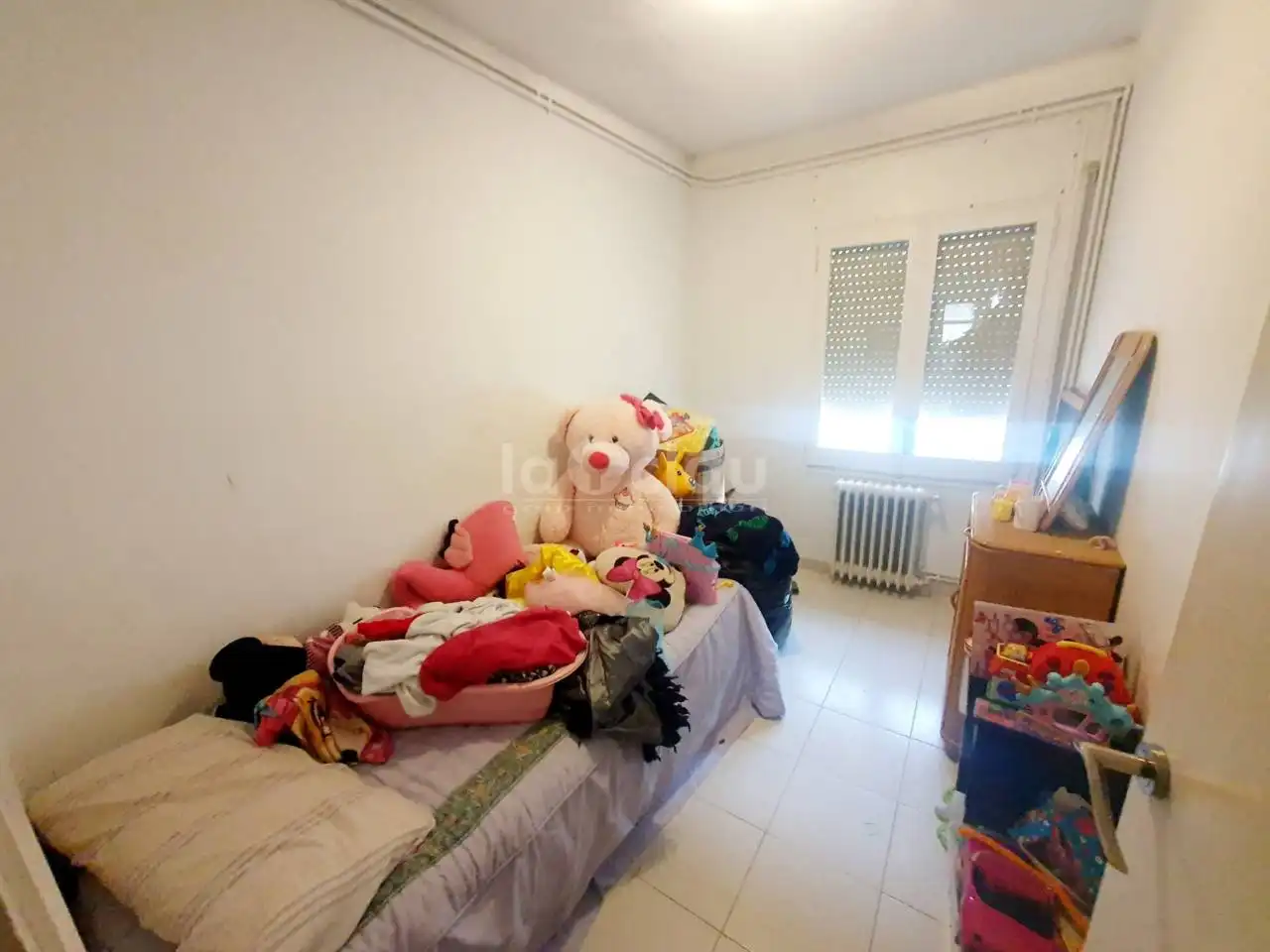 Schlafzimmer von Wohnung zum Verkauf in Tona mit Heizung, Terrasse und Abstellraum