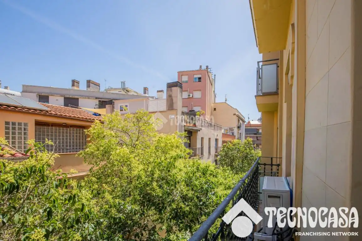Außenansicht von Wohnung zum Verkauf in Barcelona