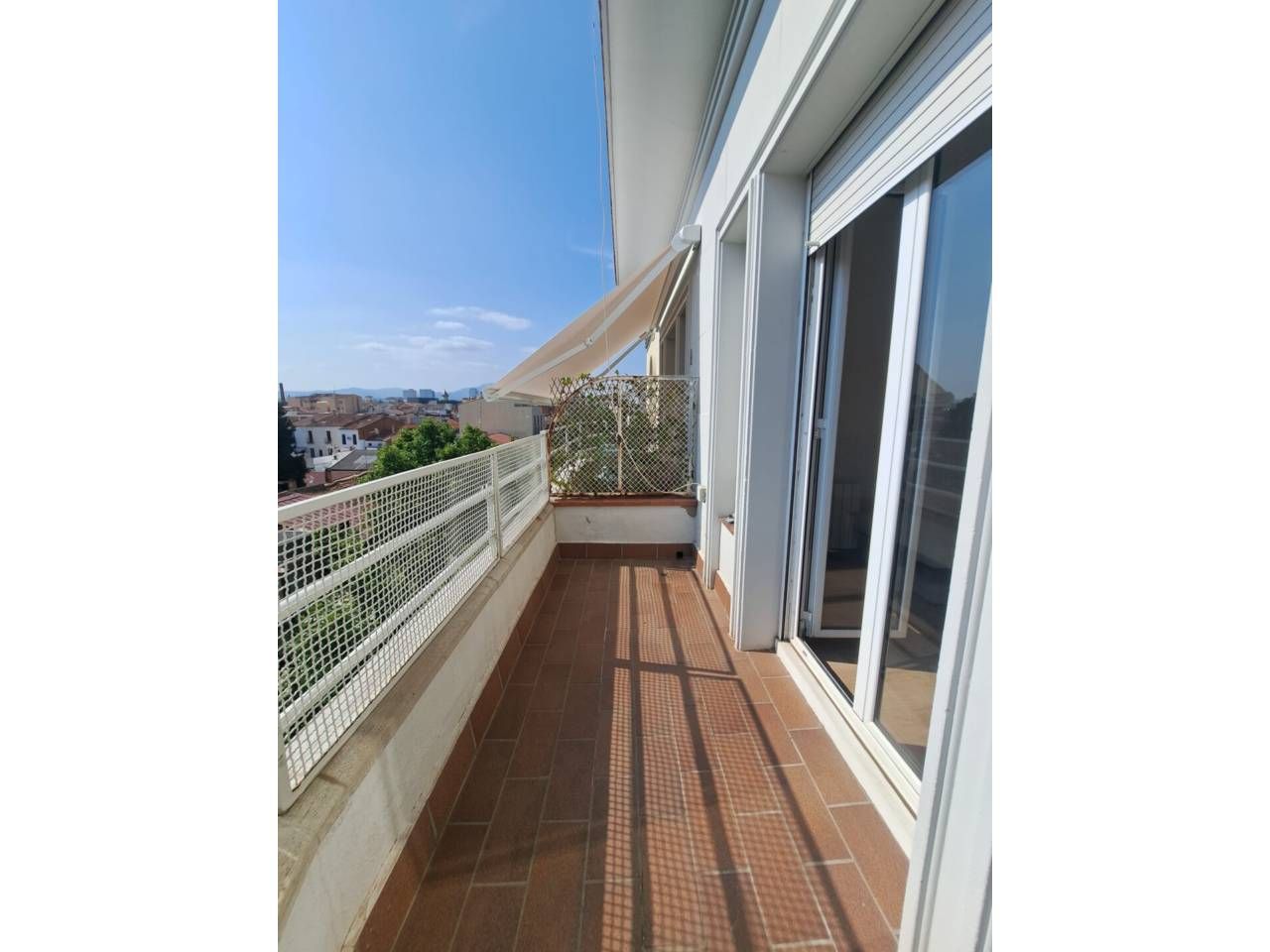 Terrassa de Pis de lloguer en Sabadell amb Calefacció, Parquet i Terrassa