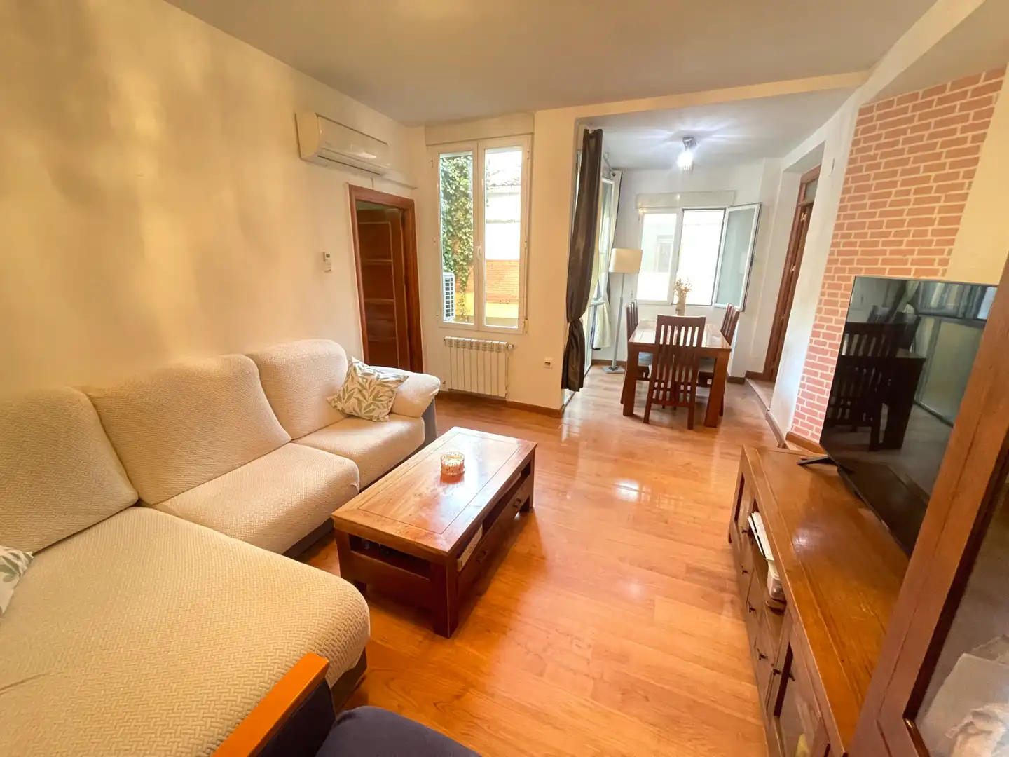 Living room of Flat for sale in Guadalajara Capital  with Air Conditioner and Heating