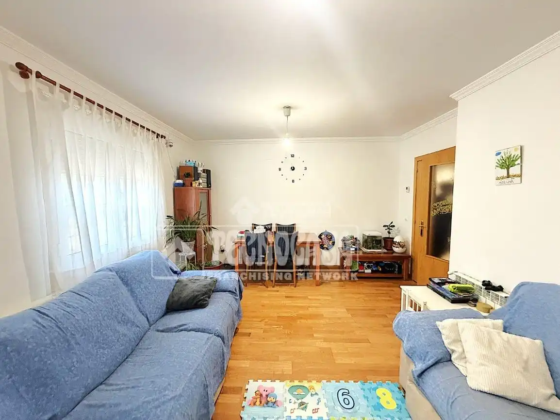 Living room of Flat for sale in Arcas del Villar