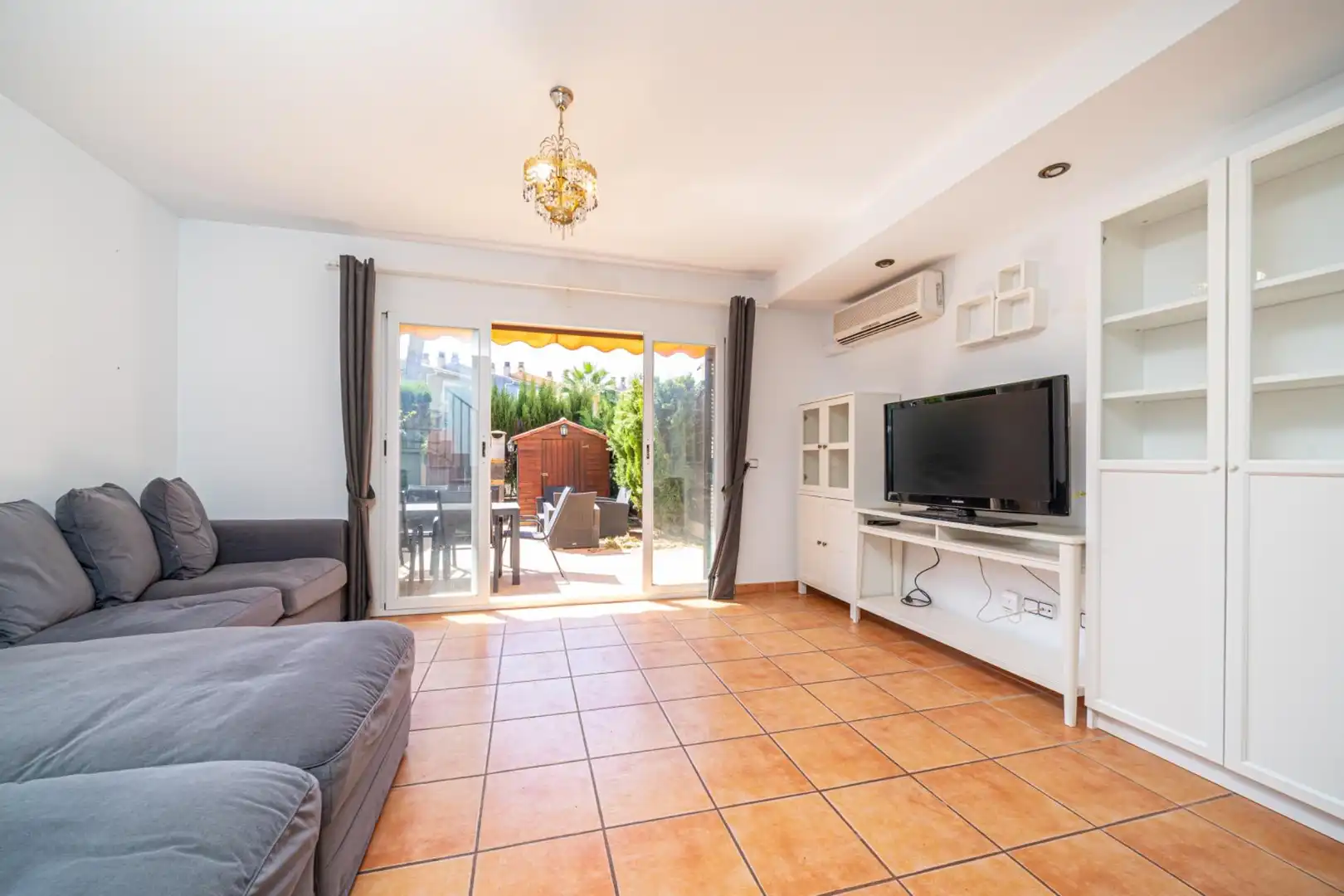 Casa a schiera con piscina in affitto a Carrer de Barcelona, imagen 30