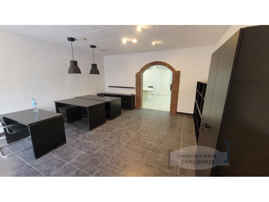 Premises for sale in Centre