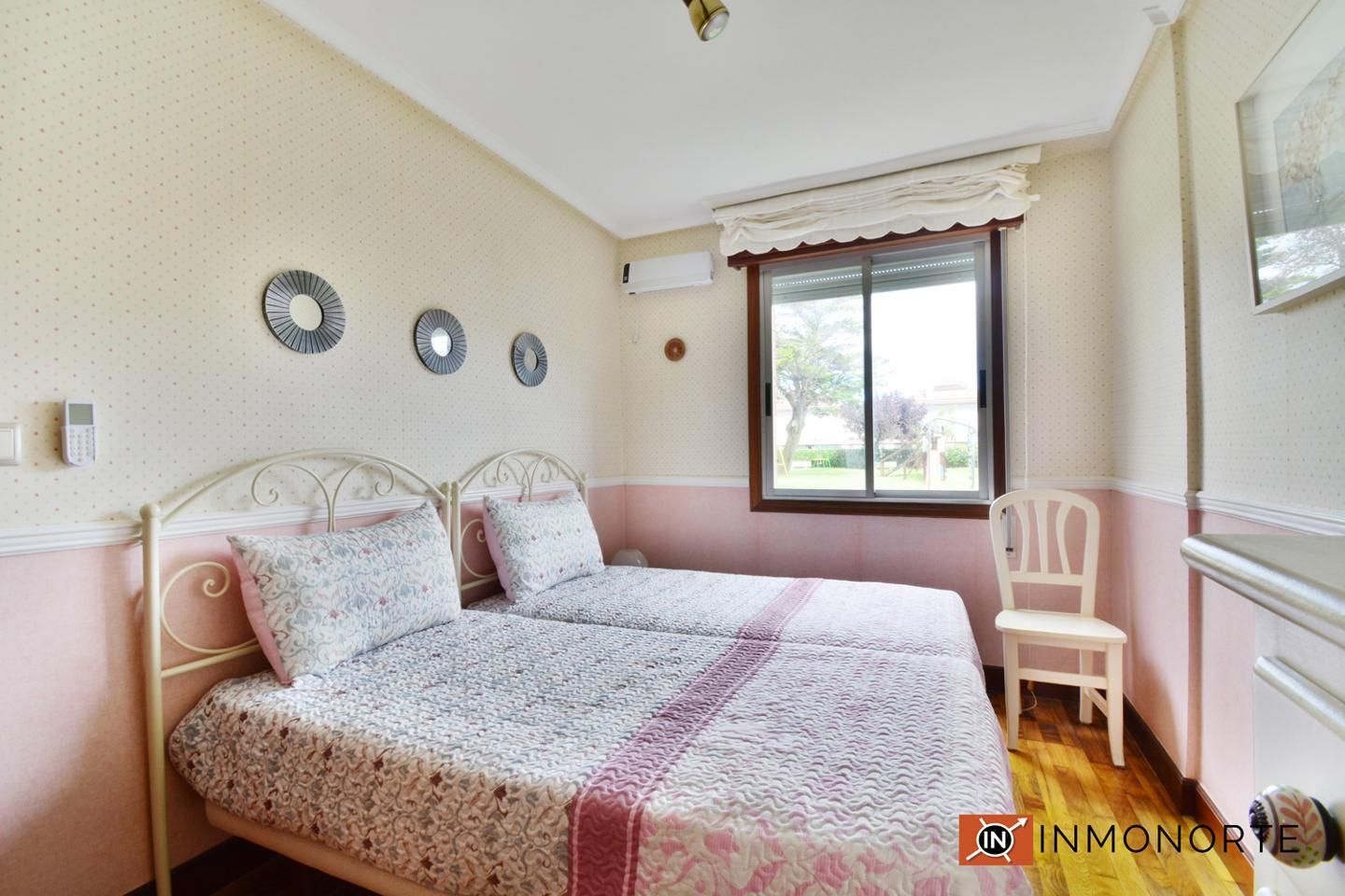 Bedroom of Planta baja for sale in Laredo  with Heating and Furnished