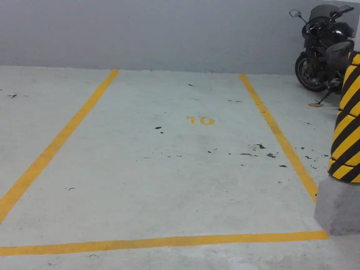 Parkplatz von Garage zur Miete in Madrid