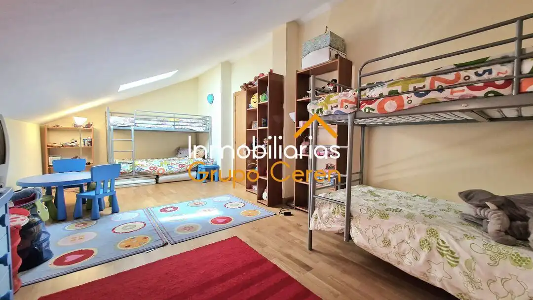 Casa adosada en venta en Cirueña con Calefacción, Jardín privado y Terraza